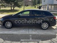Usado Seat Leon ST CONNECT 125 CV (91 kW) 2015 Negro Familiar