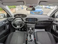 Usado Peugeot 308 Style 130 CV (95 kW) 2019 Blanco Berlina