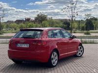 Usado Audi A3 Attraction 140 CV (102 kW) 2007 Rojo Utilitario