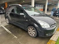 Usado Toyota Corolla Verso 136 CV (100 kW) 2006 Monovolumen