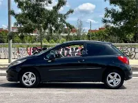Usado Peugeot 207 90 CV (66 kW) 2006 Negro Berlina