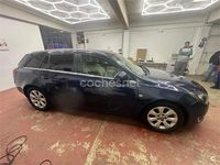 Usado Opel Insignia Sportive 163 CV (119 kW) 2014 Azul Familiar