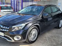 Usado Mercedes GLA200 136 CV (100 kW) 2018 Negro SUV