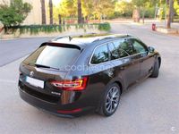 Usado Skoda Superb 150 CV (110 kW) 2017 Familiar