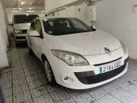 Usado Renault Mégane 110 CV (80 kW) 2010 Blanco Berlina