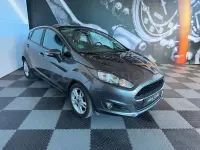 Usado Ford Fiesta Trend 75 CV (55 kW) 2016 Gris / plata Utilitario