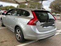 Usado Volvo V60 Kinetic 120 CV (88 kW) 2017 Gris / plata Familiar