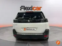 Usado Peugeot 5008 Allure 130 CV (95 kW) 2024 Blanco SUV
