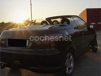 Usado Peugeot 206 110 CV (80 kW) 2001 Negro Descapotable
