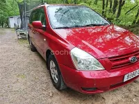 Usado Kia Carnival 185 CV (136 kW) 2009 Granate Monovolumen