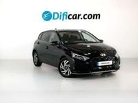 Usado Hyundai i20 102 CV (75 kW) 2024 Negro Berlina