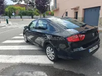Usado Seat Toledo Ecomotive 105 CV (77 kW) 2014 Negro Utilitario