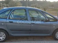 Usado Citroën Xsara Picasso Exclusive 92 CV (67 kW) 2006 Gris / plata Monovolumen