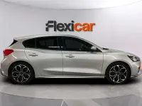 Usado Ford Focus ST-Line 125 CV (91 kW) 2020 Gris Berlina