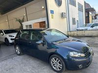 Usado VW Golf VII 105 CV (77 kW) 2012 Azul Berlina