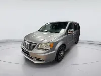 Usado Lancia Voyager 177 CV (130 kW) 2014 Gris / plata Monovolumen