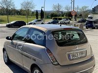 Usado Lancia Ypsilon 95 CV (69 kW) 2007 Beige Utilitario