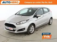Usado Ford Fiesta Trend 82 HP (60 kW) 2017 Cinzento Sedan