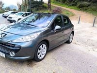 Usado Peugeot 207 Premium 90 CV (66 kW) 2007 Verde Berlina