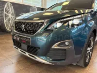 Usado Peugeot 5008 GT-line 165 CV (121 kW) 2018 Azul SUV