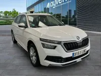 Usado Skoda Kamiq Ambition 110 CV (80 kW) 2022 Blanco SUV