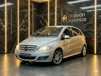 Usado Mercedes B200 136 CV (100 kW) 2009 Gris / plata Monovolumen