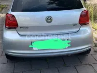 Usado VW Polo 75 CV (55 kW) 2010 Gris / plata Utilitario