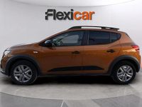 Usado Dacia Sandero Essentiel 101 CV (74 kW) 2021 Amarillo Utilitario