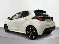 Usado Toyota Yaris Hybrid Style 116 CV (85 kW) 2025 Blanco Berlina