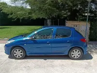 Usado Peugeot 206+ 70 CV (51 kW) 2010 Azul Utilitario