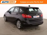 Usado BMW 218 Active Tourer Sport Line 150 CV (110 kW) 2014 Negro Monovolumen