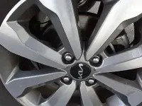 Usado Kia Stonic 100 CV (73 kW) 2024 Rojo SUV