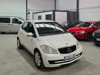 Usado Mercedes A180 Avantgarde 109 CV (80 kW) 2009 Blanco Monovolumen