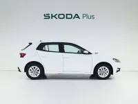 Usado Skoda Fabia 95 CV (69 kW) 2025 Blanco Utilitario
