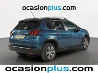 Usado Peugeot 2008 Signature Sky 100 CV (73 kW) 2019 Verde SUV