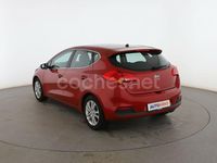Usado Kia Ceed 101 CV (74 kW) 2015 Rojo Utilitario