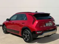 Usado Kia Niro 184 CV (135 kW) 2022 Rojo SUV