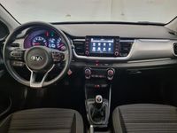 Usado Kia Stonic 101 CV (74 kW) 2020 Gris SUV