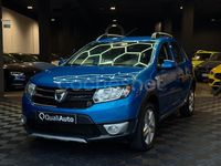 Usado Dacia Sandero Comfort 95 CV (69 kW) 2017 Azul Berlina