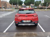 Usado Kia Stonic 120 CV (88 kW) 2021 Rojo SUV