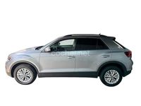 Usado VW T-Roc Life 110 CV (80 kW) 2023 Gris / plata SUV
