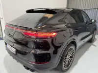 Usado Porsche Cayenne Platinum Edition 462 CV (339 kW) 2022 Negro SUV