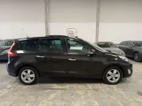 Usado Renault Scenic E-Tech Business 106 CV (77 kW) 2010 Negro Monovolumen