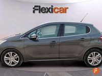 Usado Peugeot 208 Allure 120 CV (88 kW) 2015 Gris Utilitario