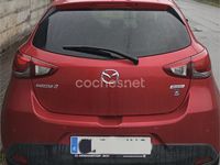 Usado Mazda 2 Luxury 90 CV (66 kW) 2016 Rojo Berlina