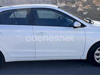 Usado Hyundai i20 75 CV (55 kW) 2016 Blanco Berlina