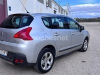 Usado Peugeot 3008 112 CV (82 kW) 2011 Gris / plata Familiar