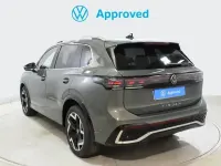 Usado VW Tiguan R-line 150 CV (110 kW) 2025 Verde SUV