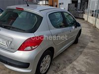 Usado Peugeot 207 Active 75 CV (55 kW) 2011 Gris / plata Berlina