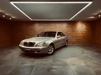 Usado Mercedes S500 306 CV (225 kW) 2002 Gris / plata Berlina
